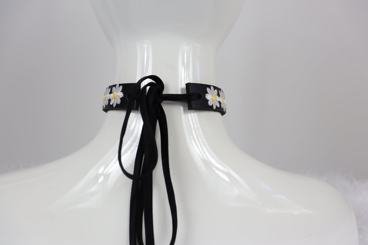 CHOKER -Daisies