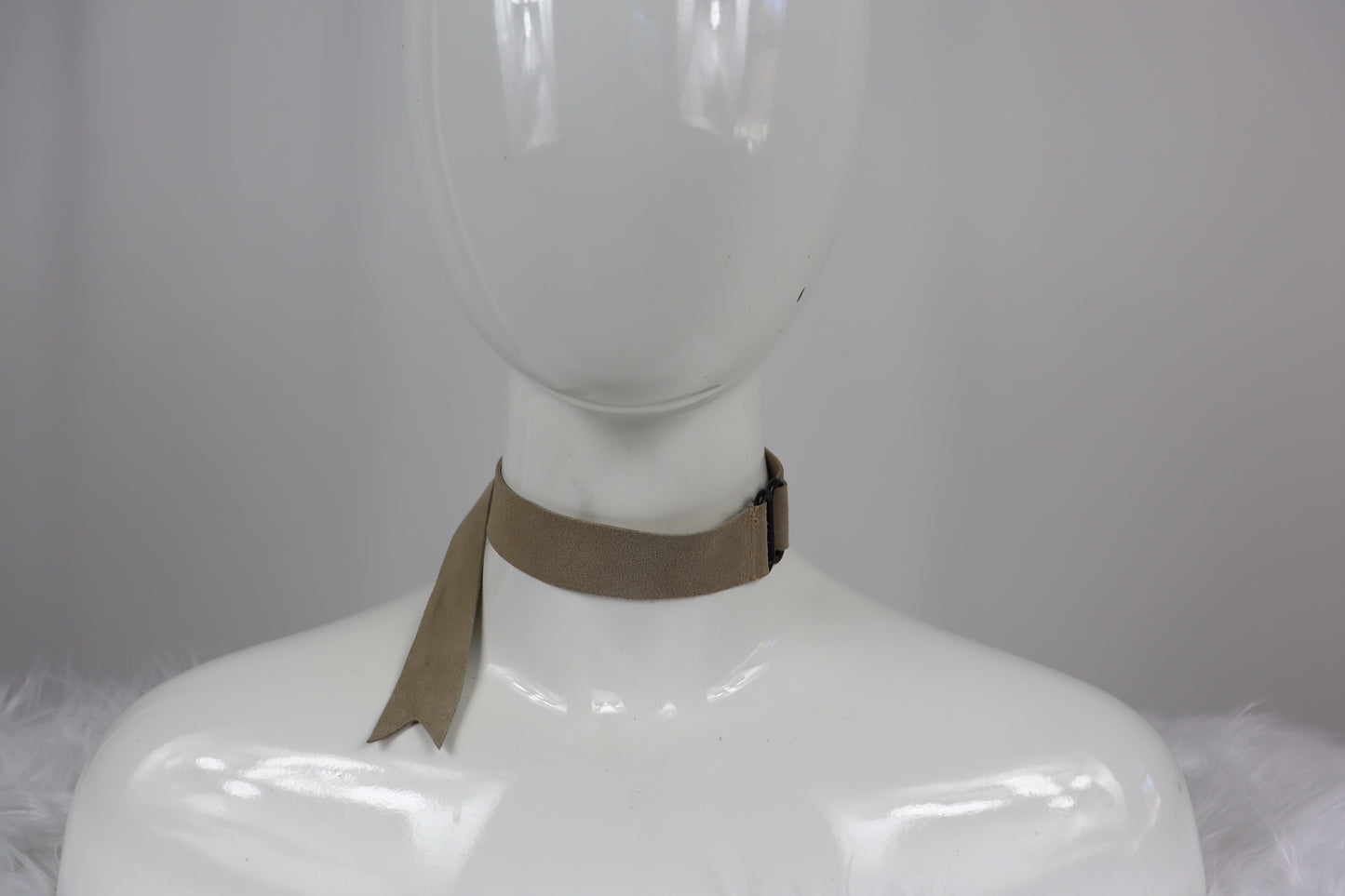 SUEDE CHOKER
