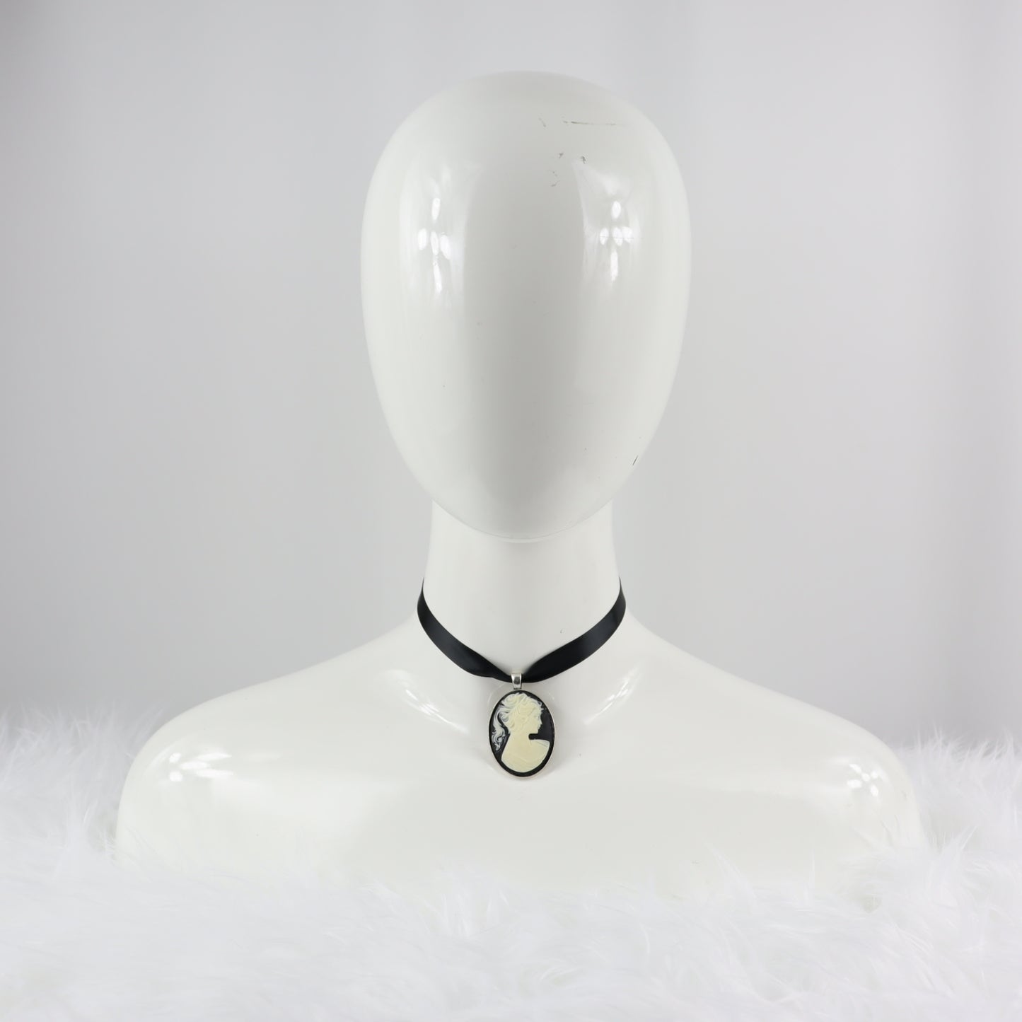 NECKLACE - CAMEO & SATIN RIBBON