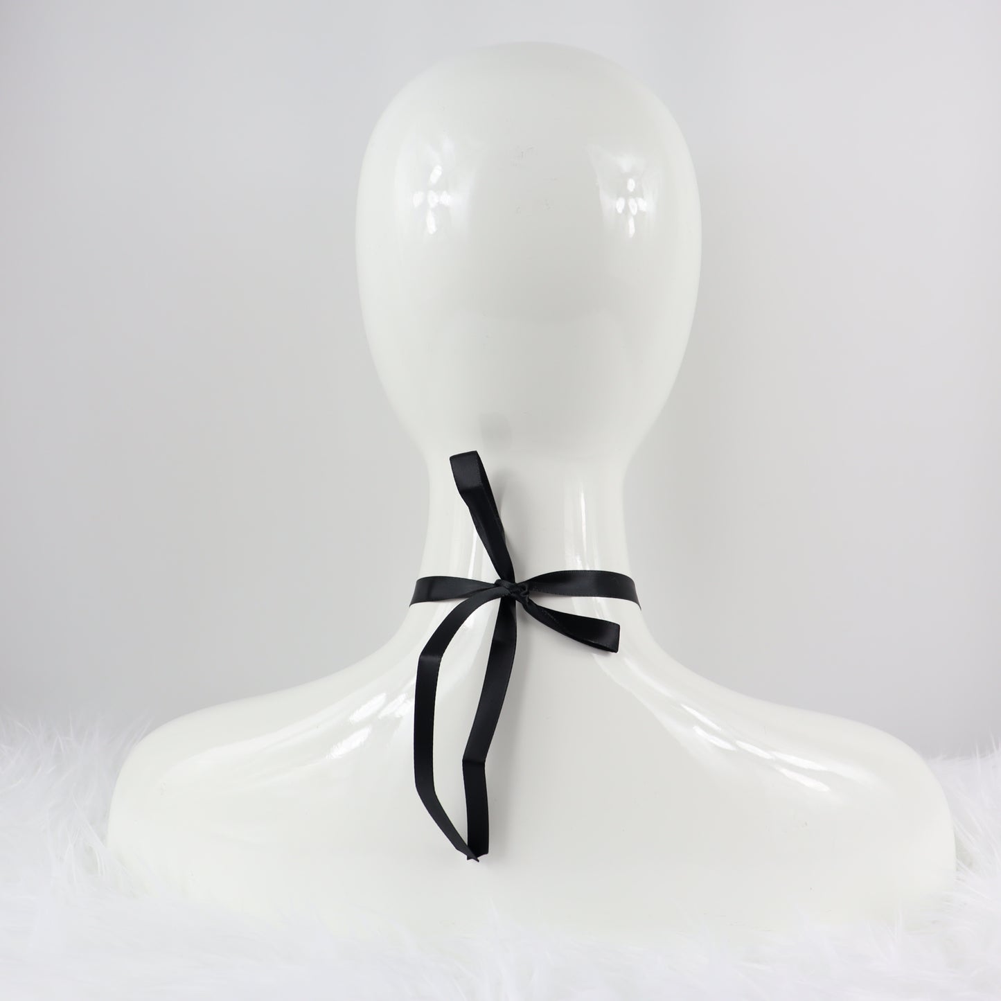 NECKLACE - CAMEO & SATIN RIBBON