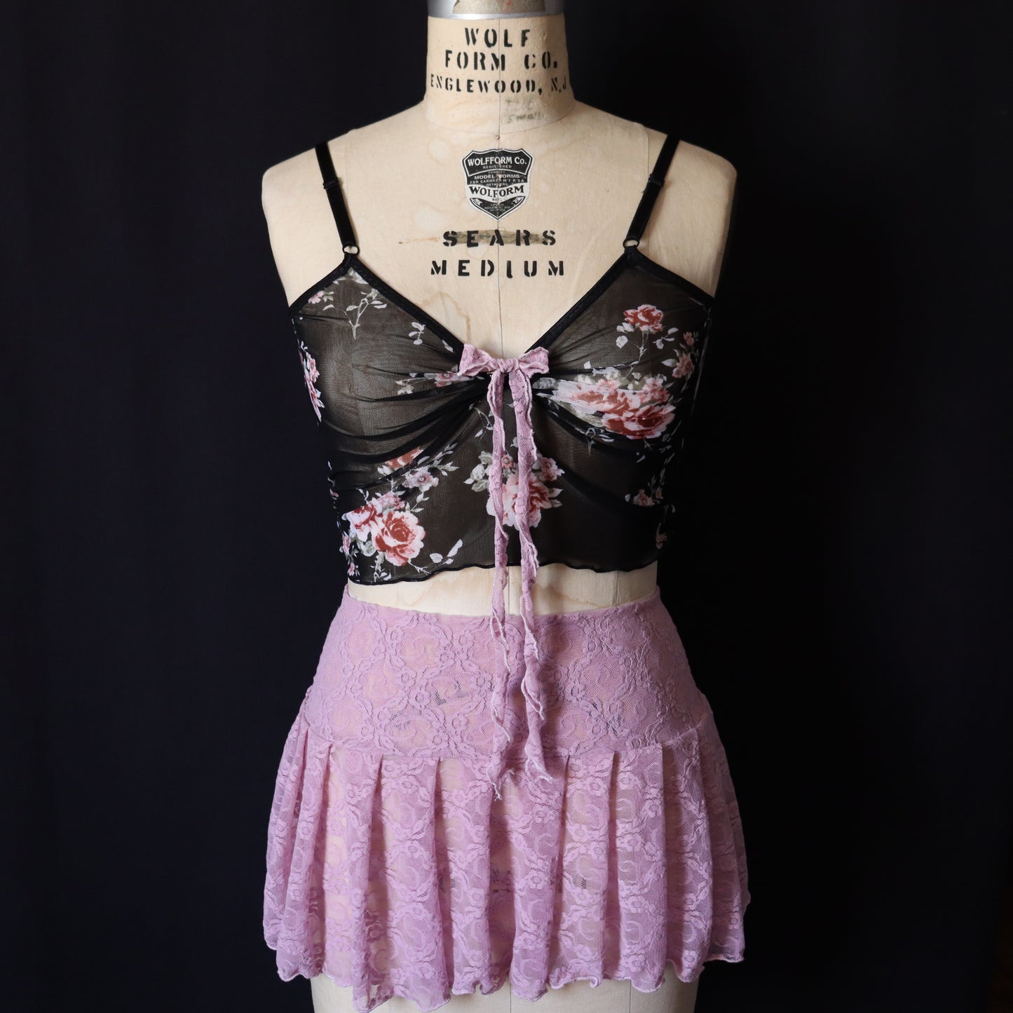 PINK ROSES MESH TANK
