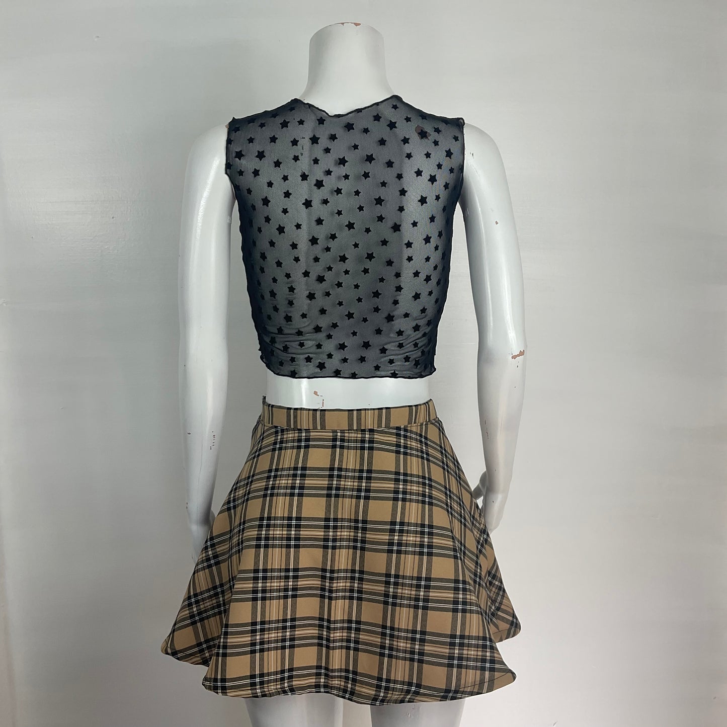 Bundle - Tank top & Plaid skirt