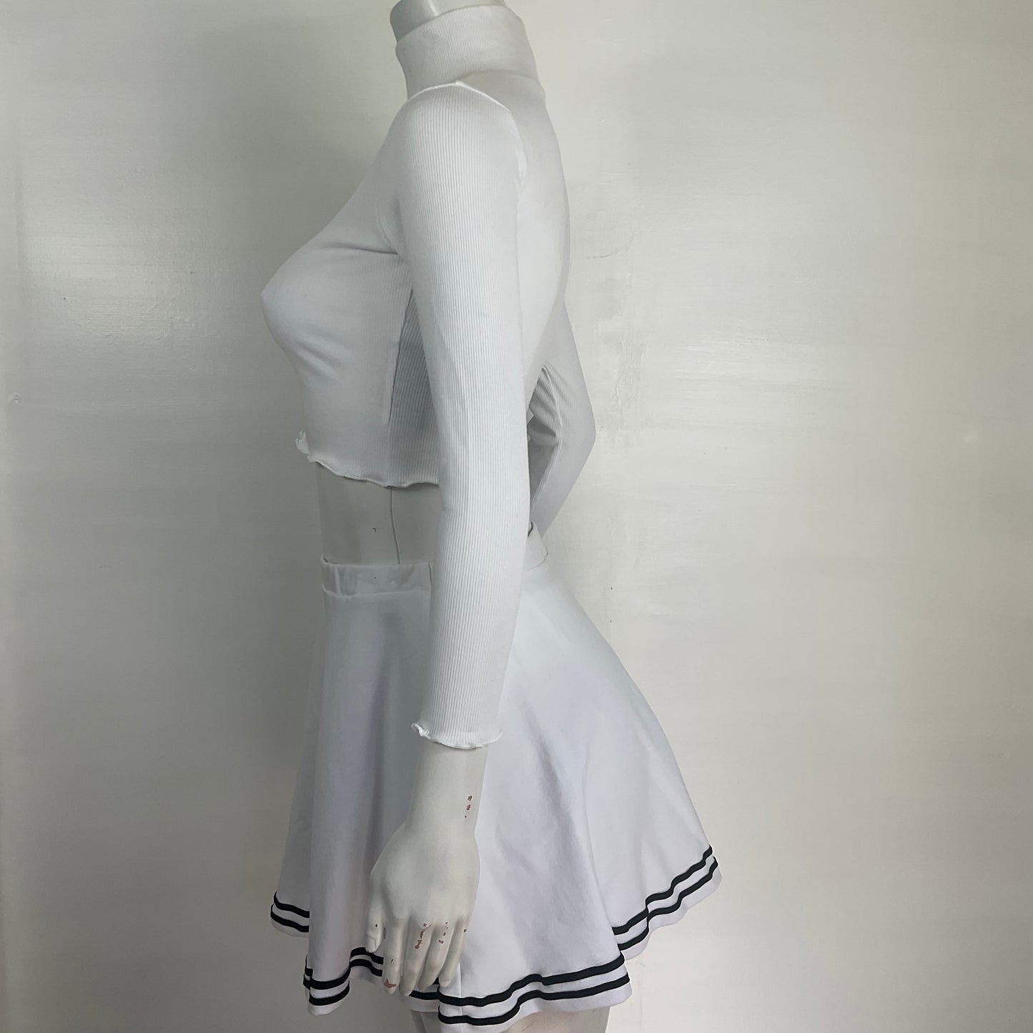 Bundle - Turtleneck top & White skirt