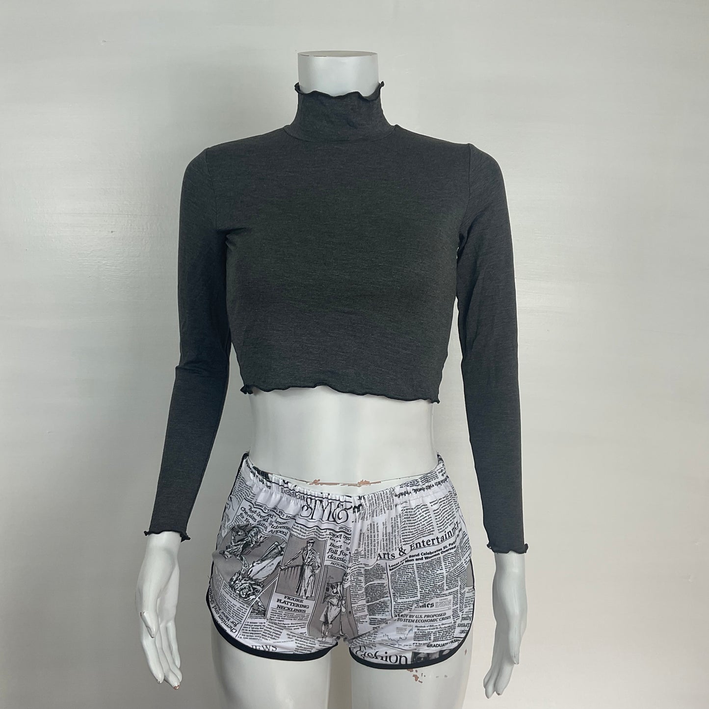 Bundle - Turtleneck & Shorts