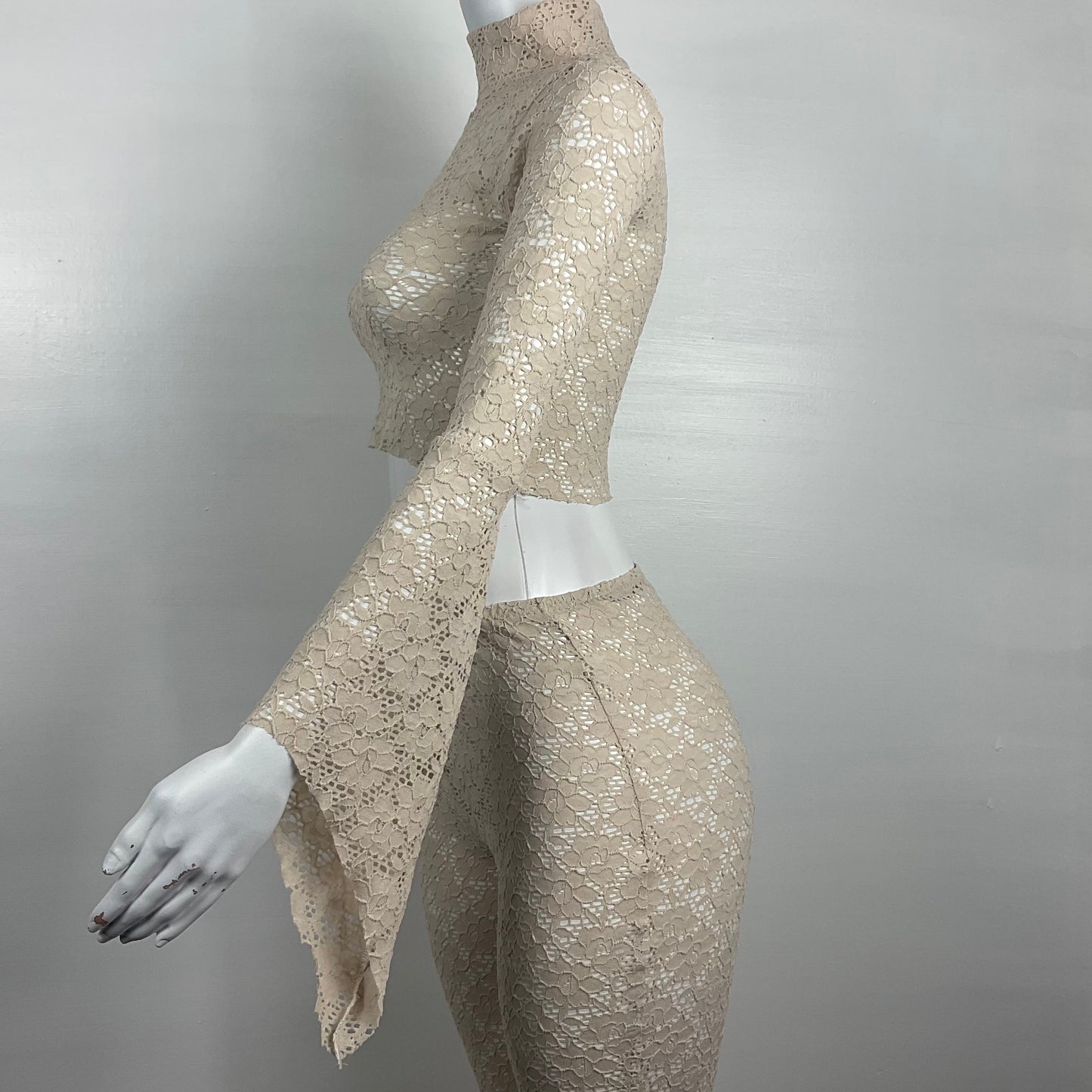 Bundle - Top & Fitted flared pants