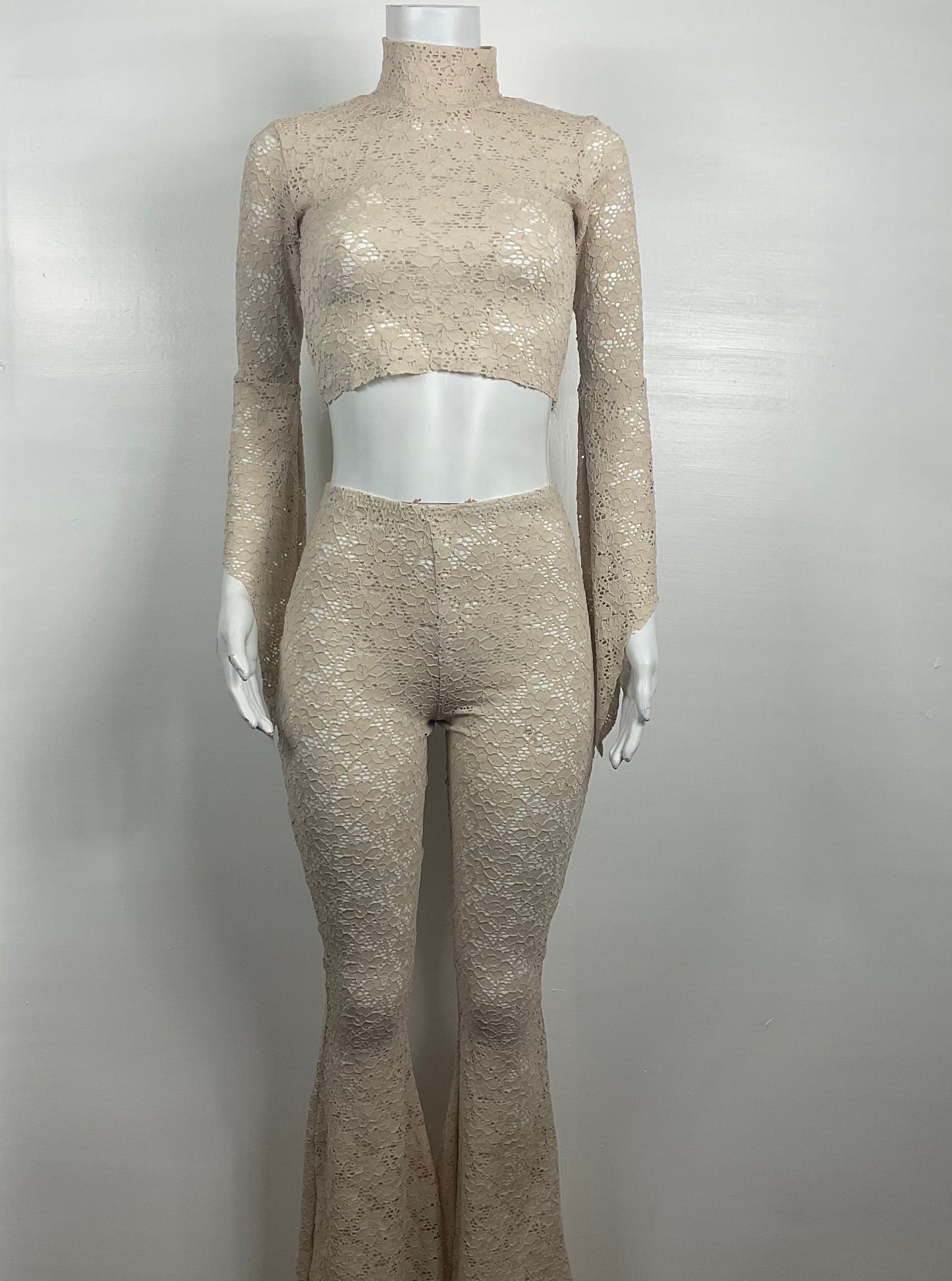Bundle - Top & Fitted flared pants