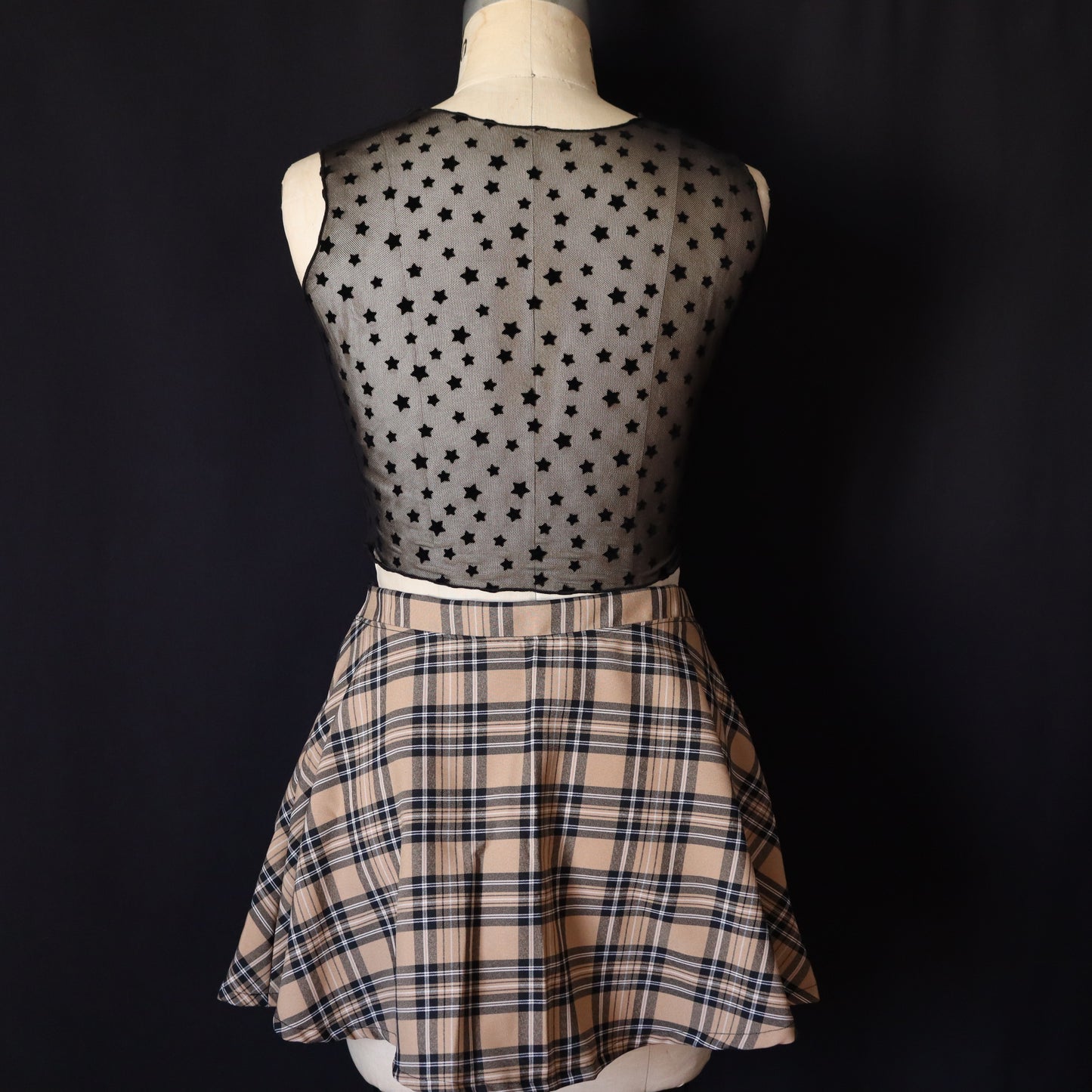 Bundle - Tank top & Plaid skirt